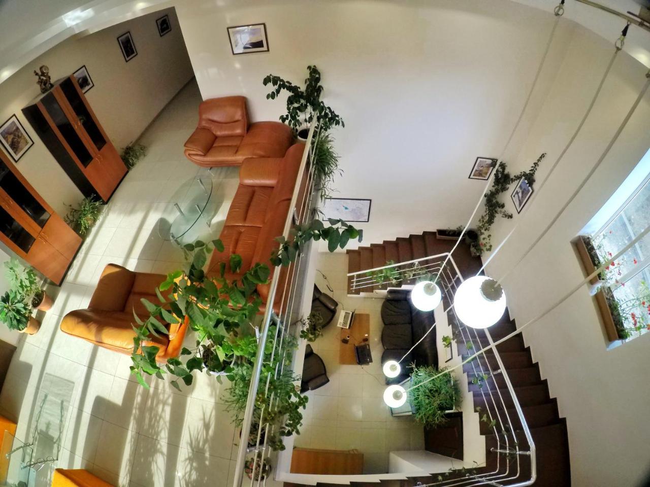 Vayk Hotel Exterior photo