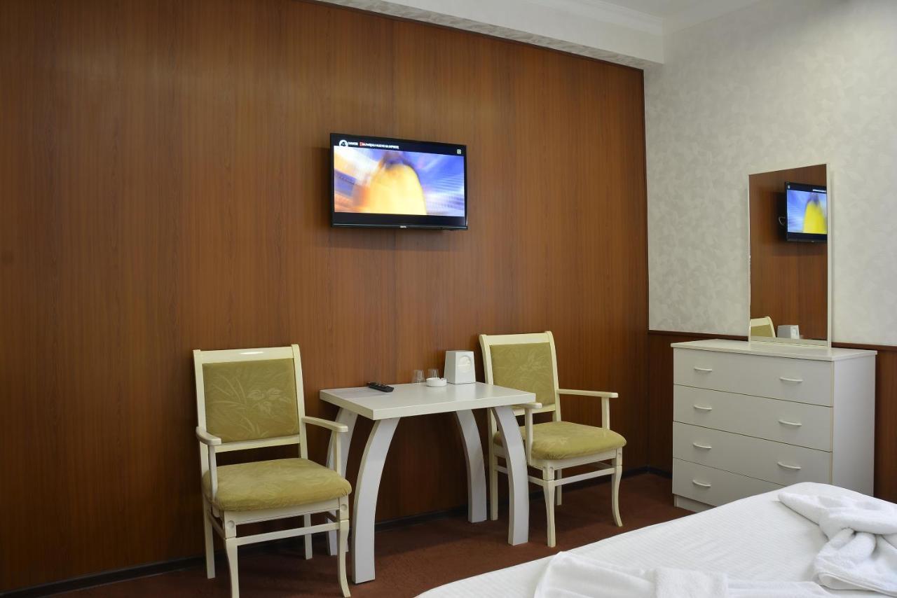 Vayk Hotel Exterior photo