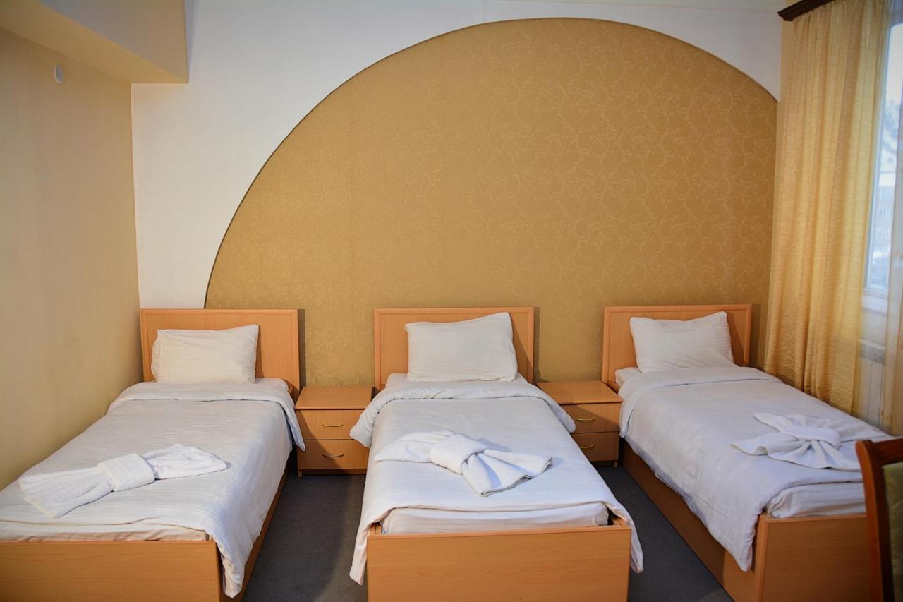 Vayk Hotel Exterior photo